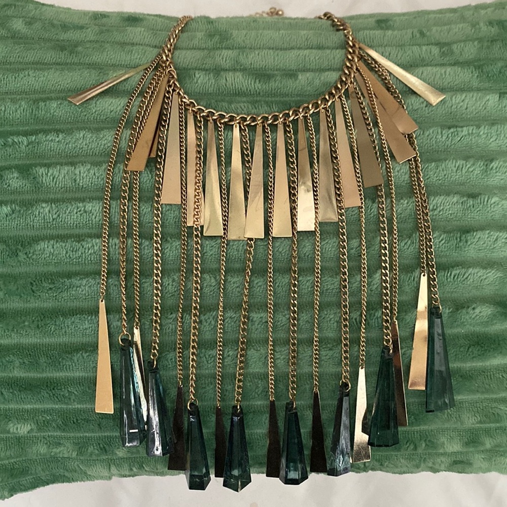 ❌SOLD❌Layered Gold and light green triangle and cones